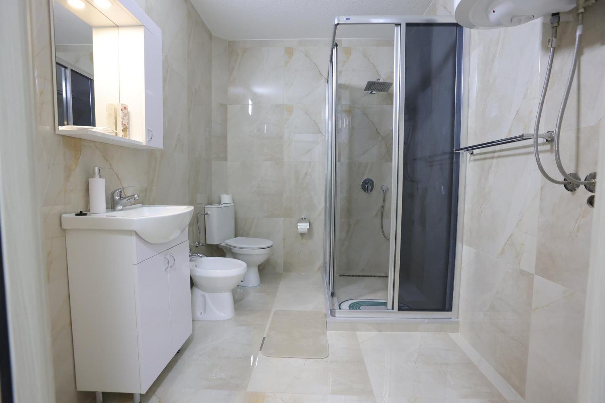 Ivan'S Guesthouse Paraćin Eksteriør billede