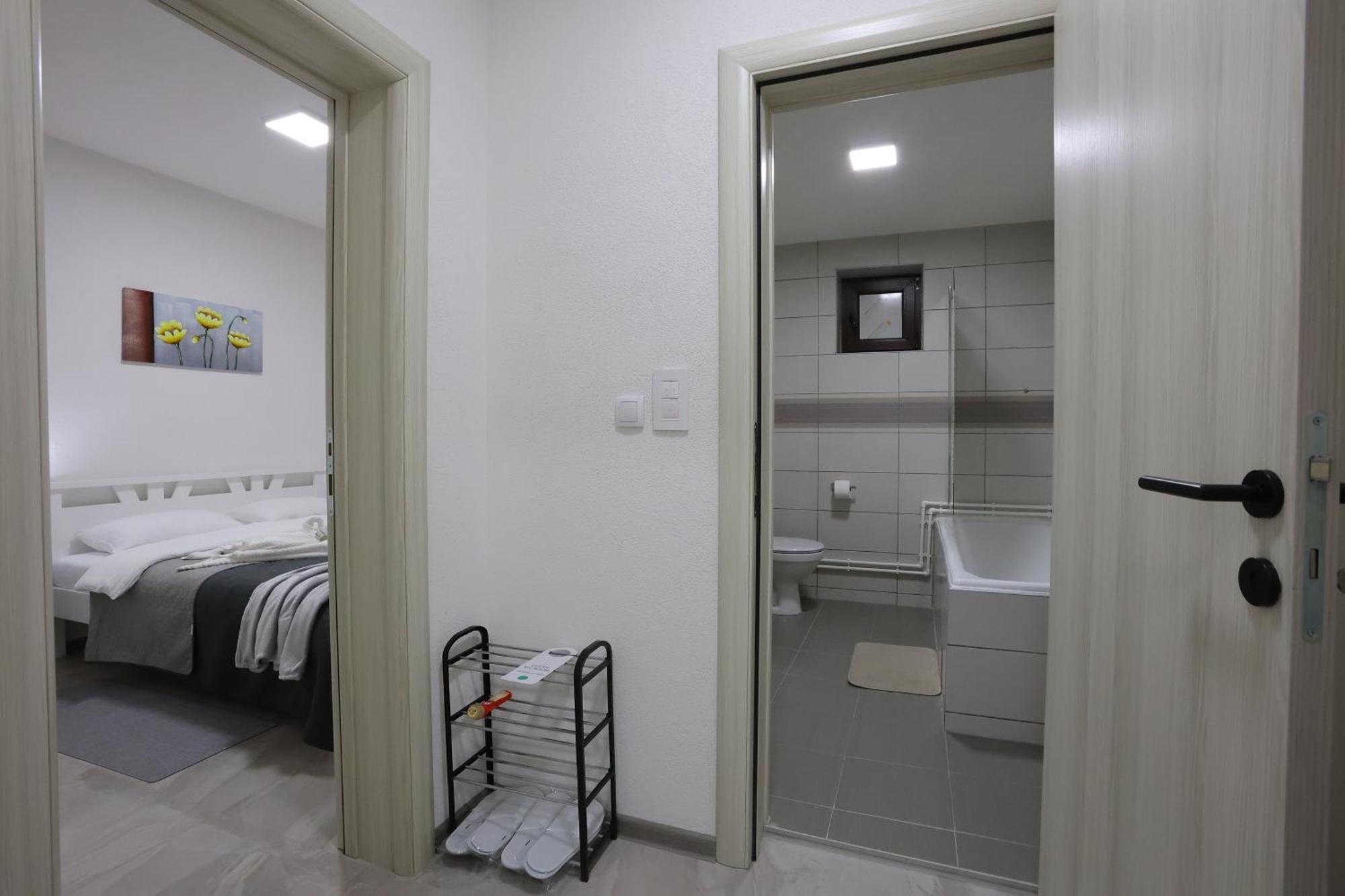 Ivan'S Guesthouse Paraćin Eksteriør billede